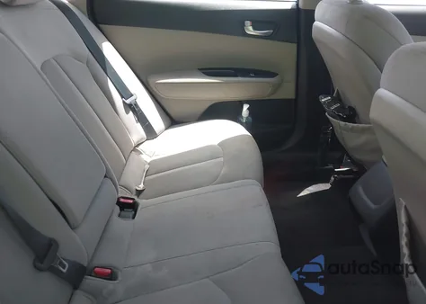 2016 Kia Optima Lx z USA, uszkodzony, nr VIN 5XXGT4L37GG028549